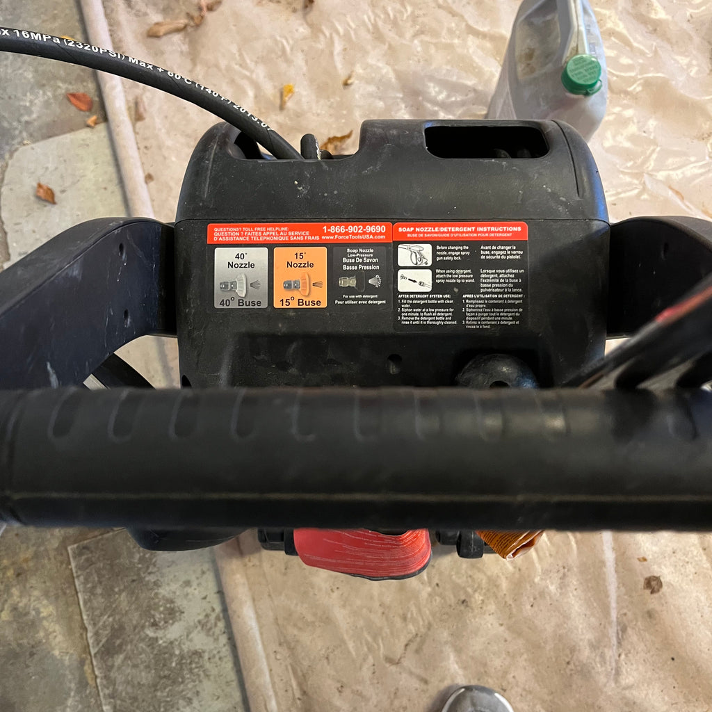 D339 CF Clearforce 2000PSI pressure washer with two gallons of Behr liquid wash