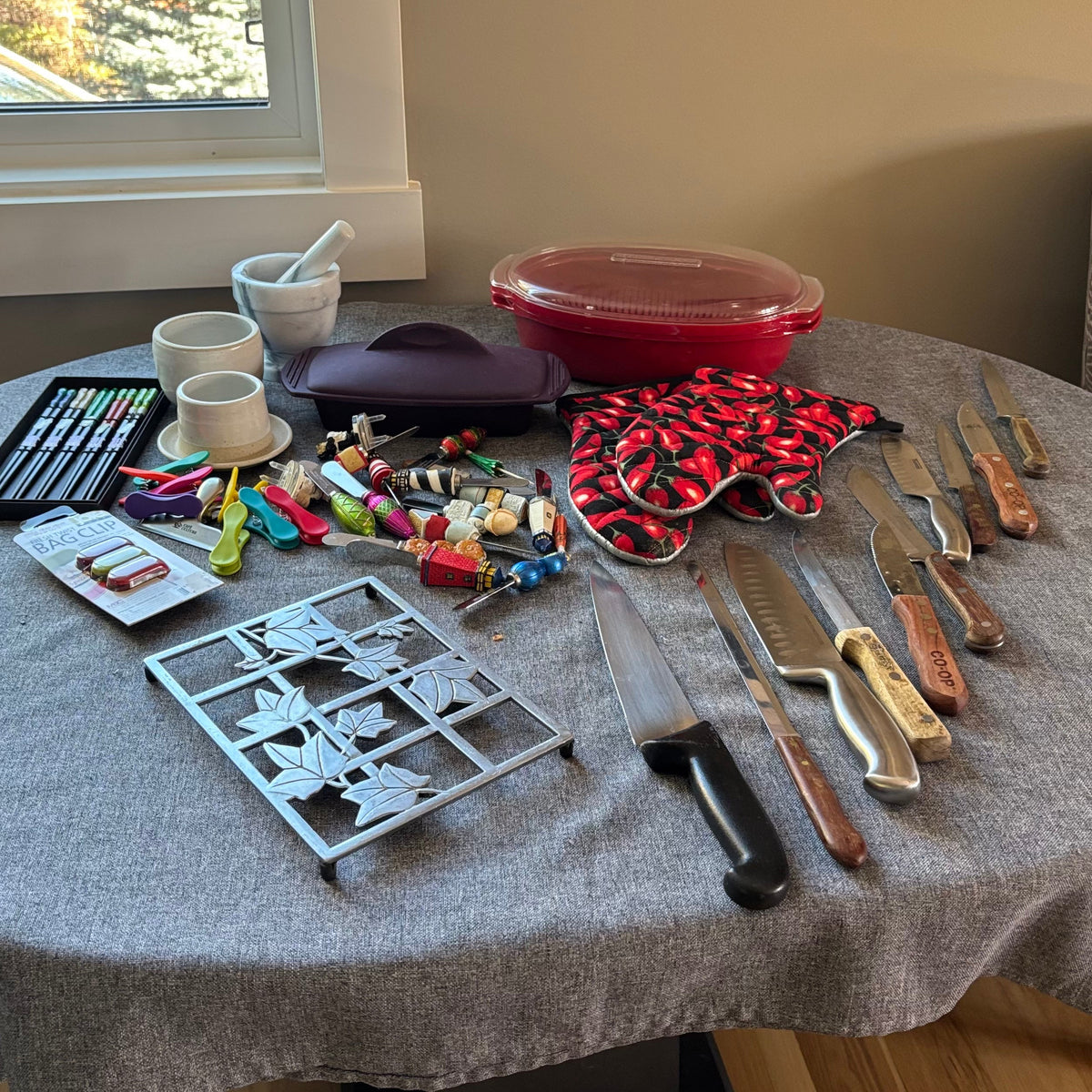 D130 Kitchen Grouping (knives and more)