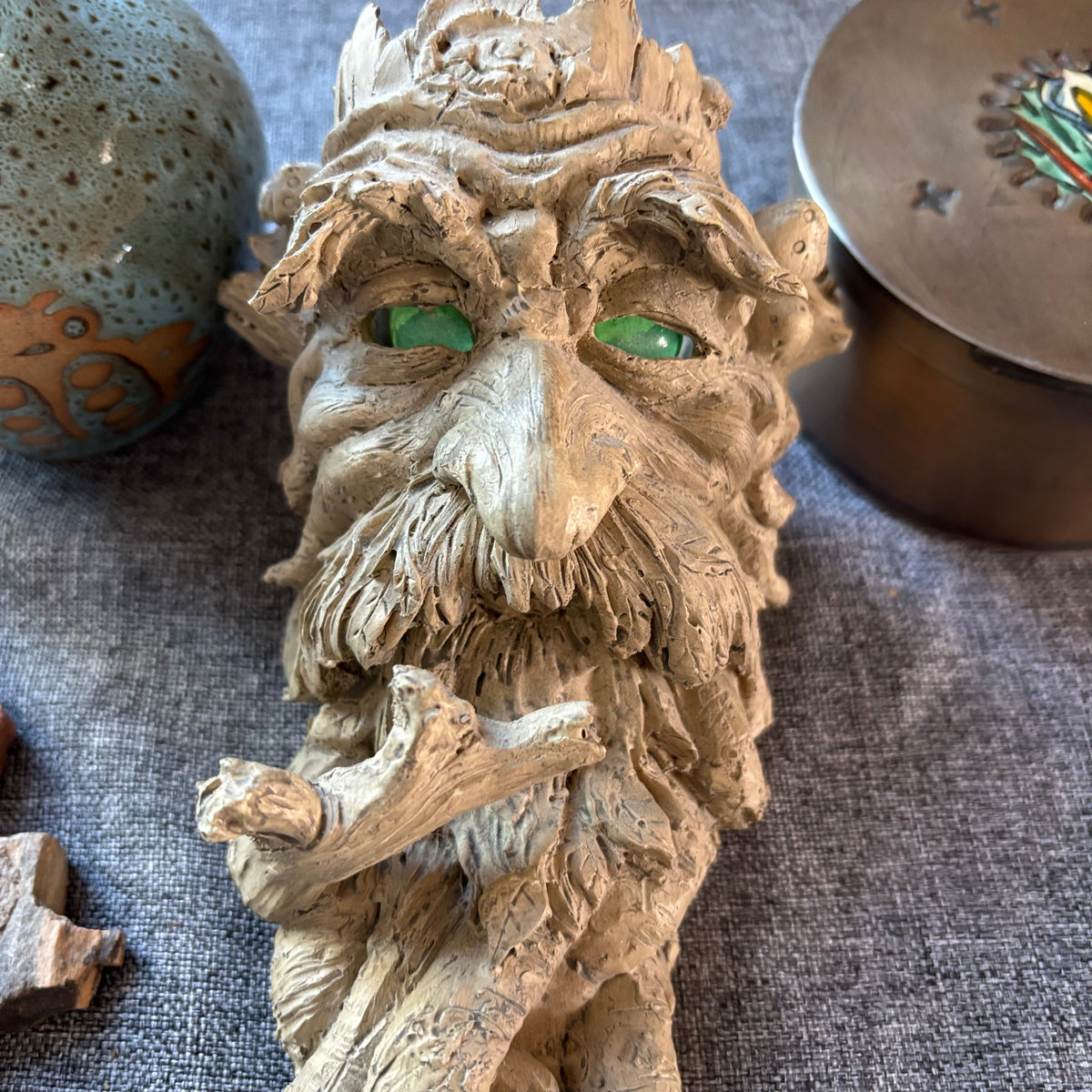 D131 Decor Grouping (bud vase and more)