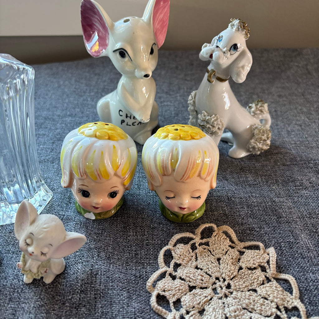 D132 Vintage Decor Grouping (depression glass and more)