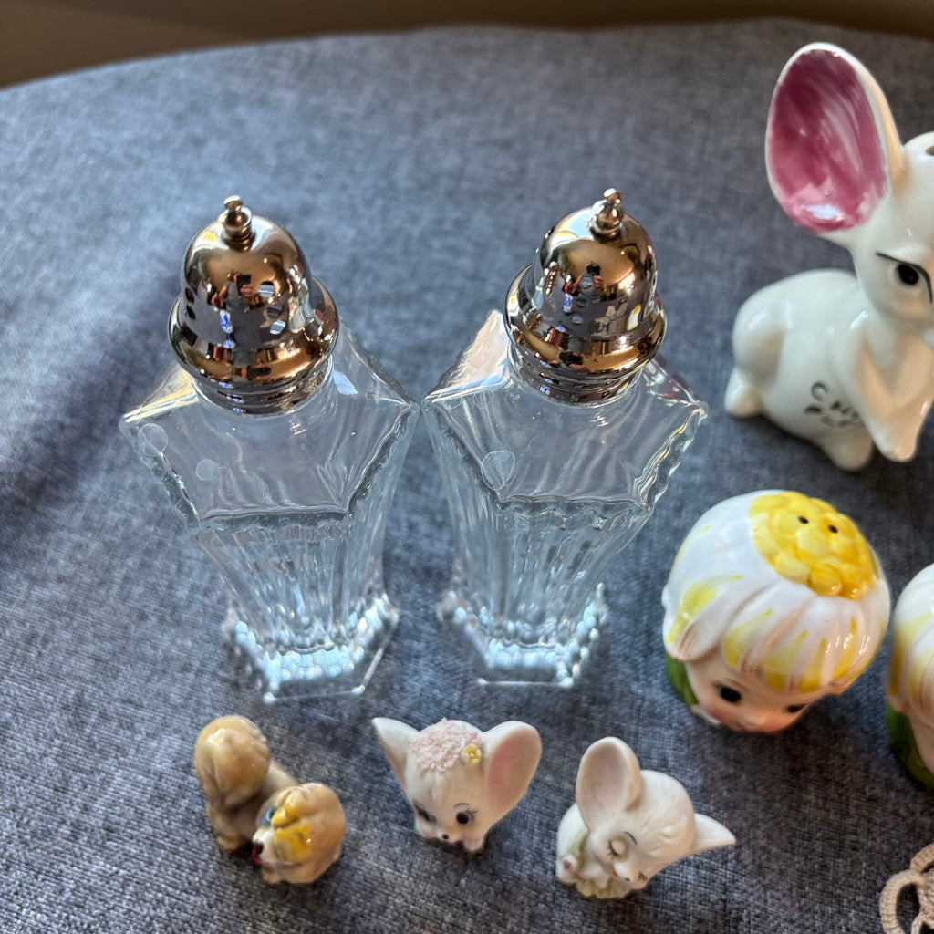 D132 Vintage Decor Grouping (depression glass and more)