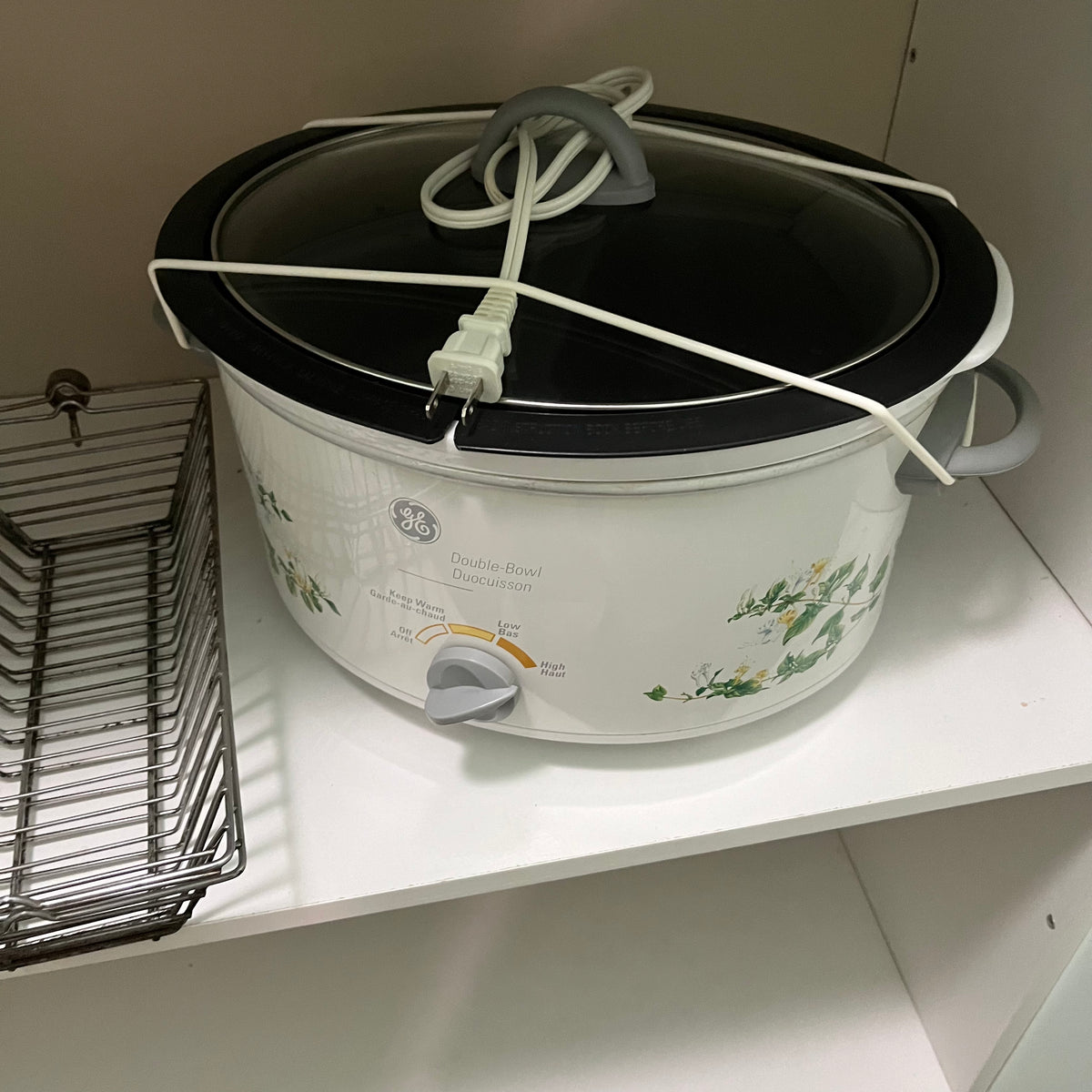 D350 Kitchen Grouping (crock pot and more)