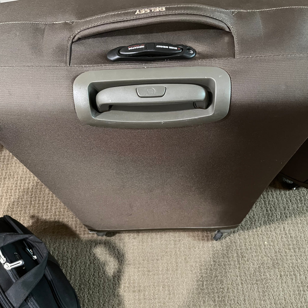 D353 Delsey luggage grouping