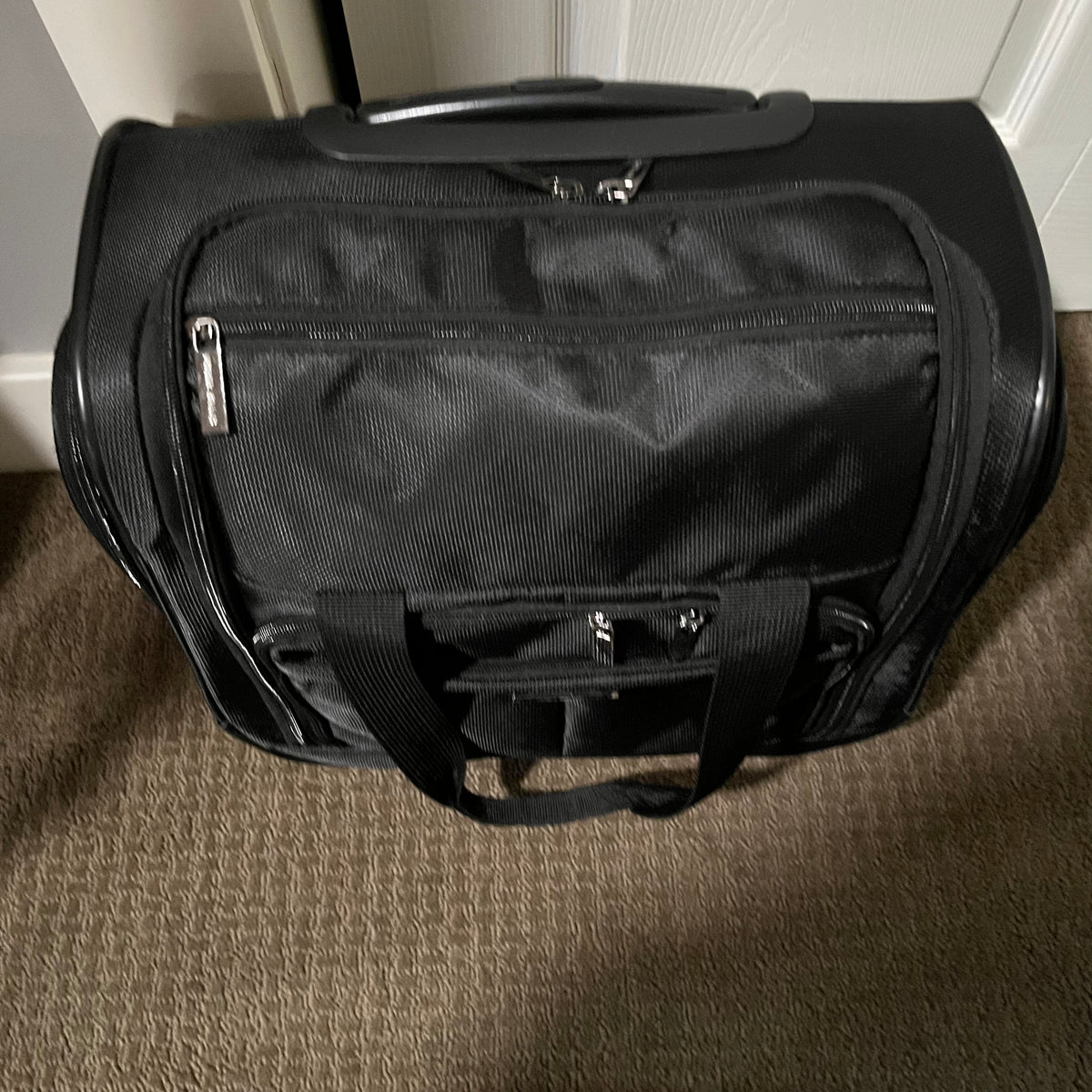 D354 Three piece luggage grouping