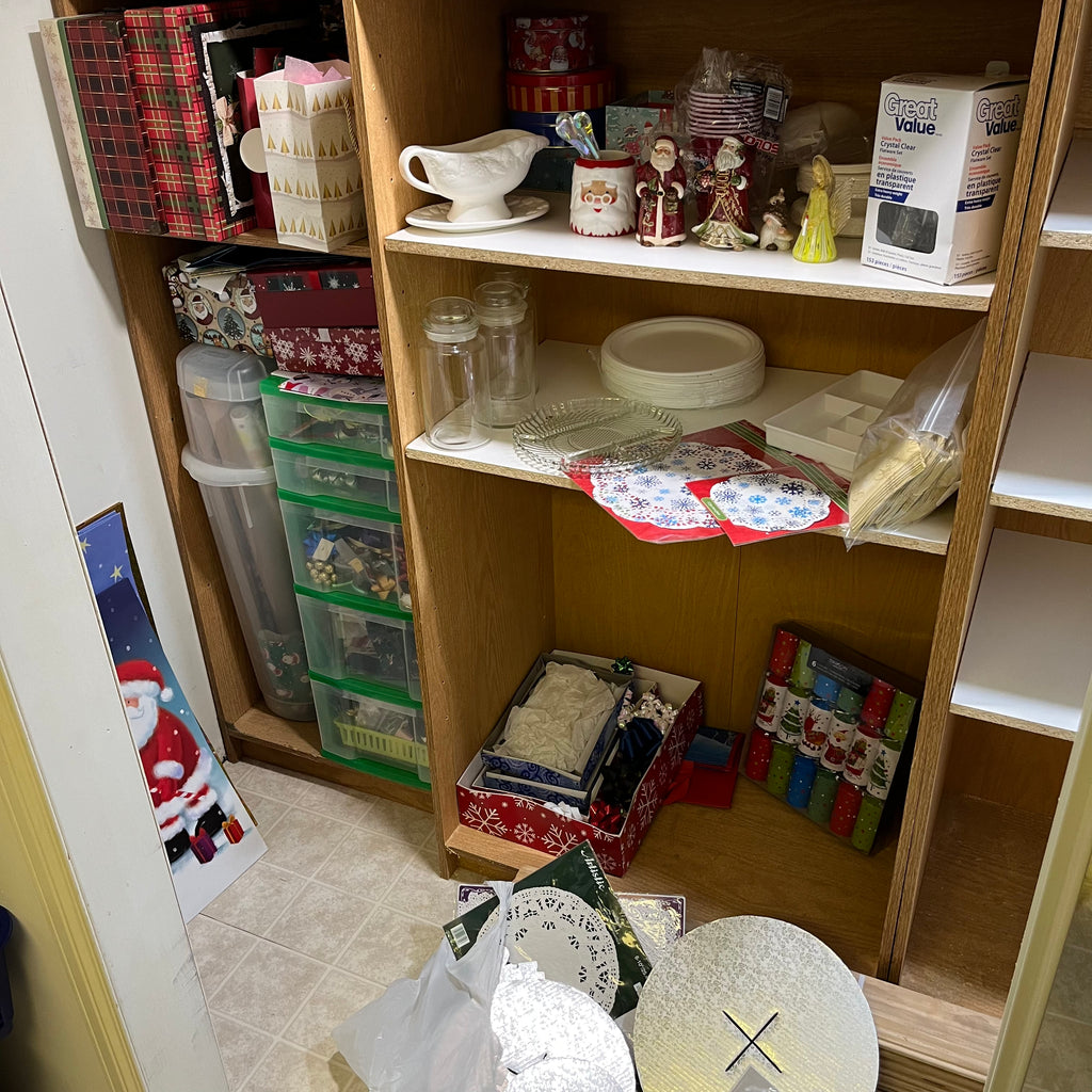 D357 Christmas Grouping (giftwrap and more)