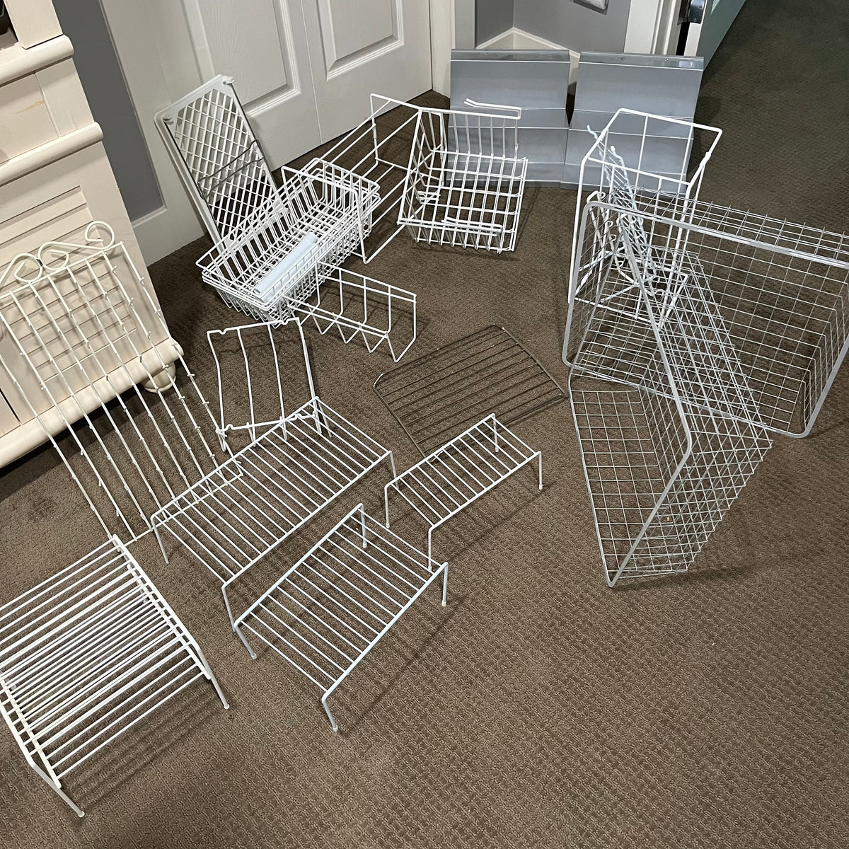D358 Wire basket storage grouping