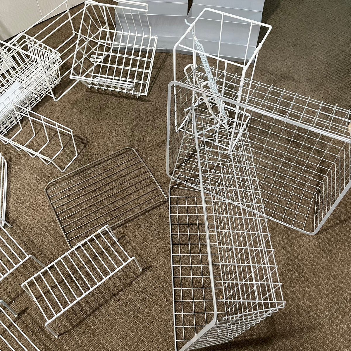 D358 Wire basket storage grouping