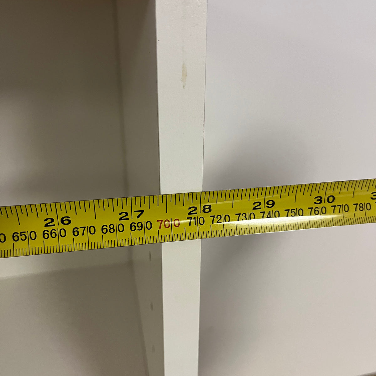 D361 White wooden bookshelf