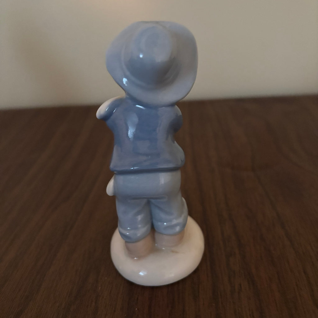 D155 Vintage Lladro and Nao ceramic figurines grouping