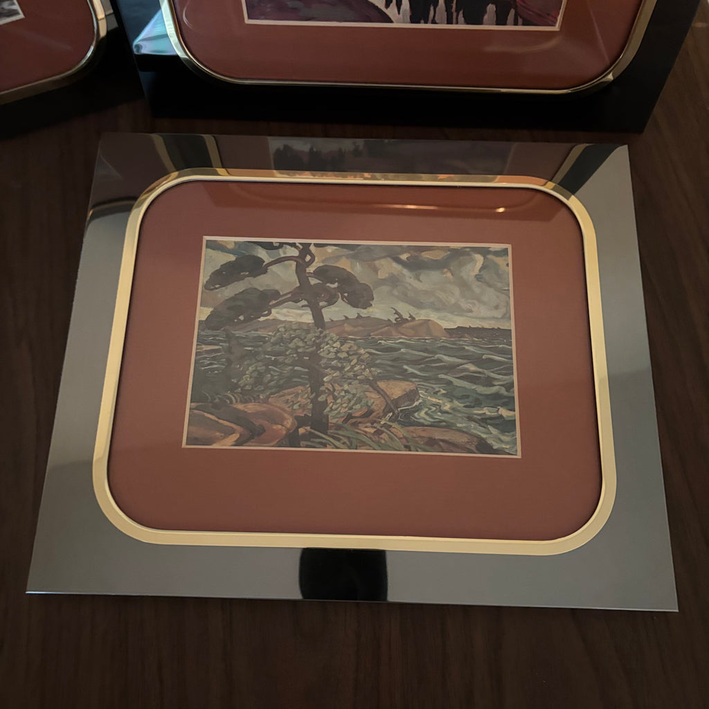 D156 Vintage Art Grouping (framed prints and plate)