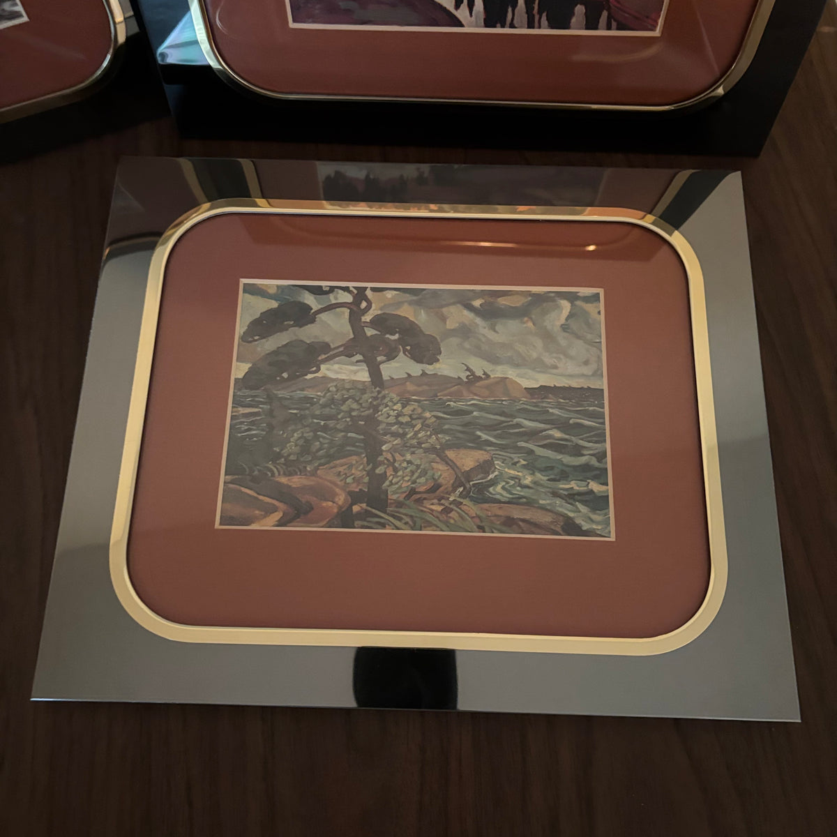 D156 Vintage Art Grouping (framed prints and plate)