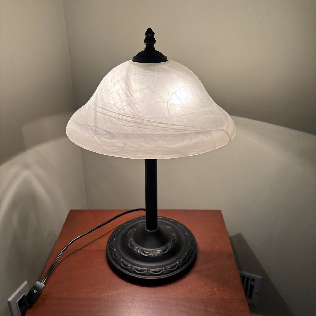 D162 16” Tall Table lamp with metal base and frosted glass shade