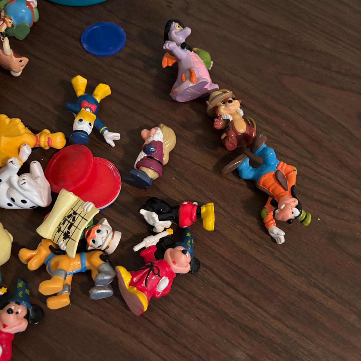 D164 Vintage Plastic Toy Grouping