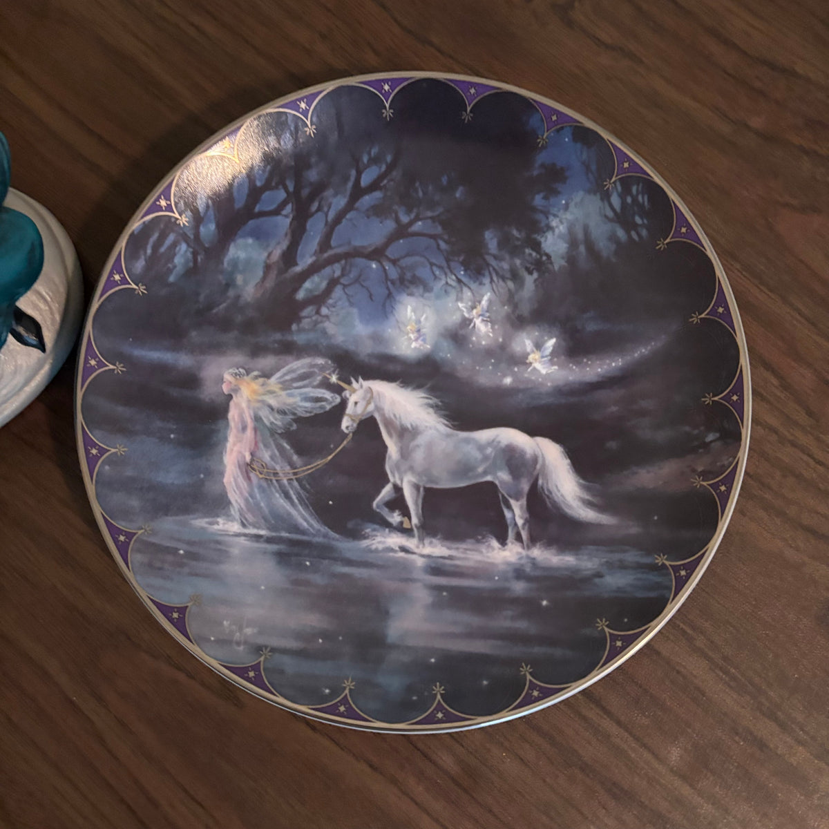 D171 Home Decor Grouping (half moon ceramic figurine and "Trails of Starlight" plate)
