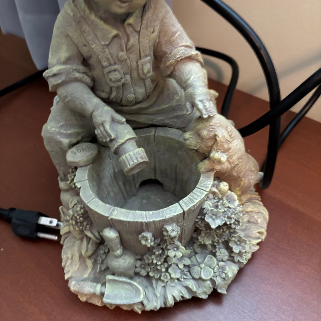 D178 Decorative fountain (little boy)