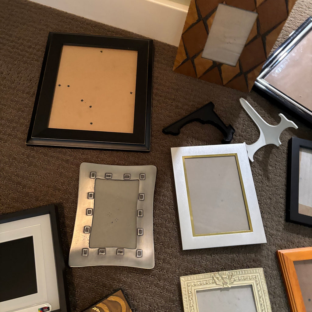 D186 Picture Frame Grouping