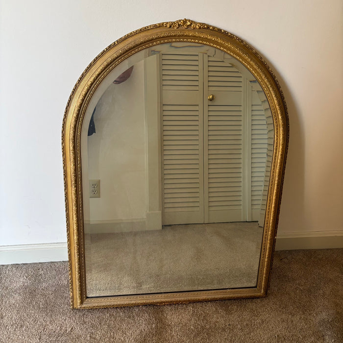 33" X 24" VINTAGE WALL MIRROR WITH CURVED FRAME - P239