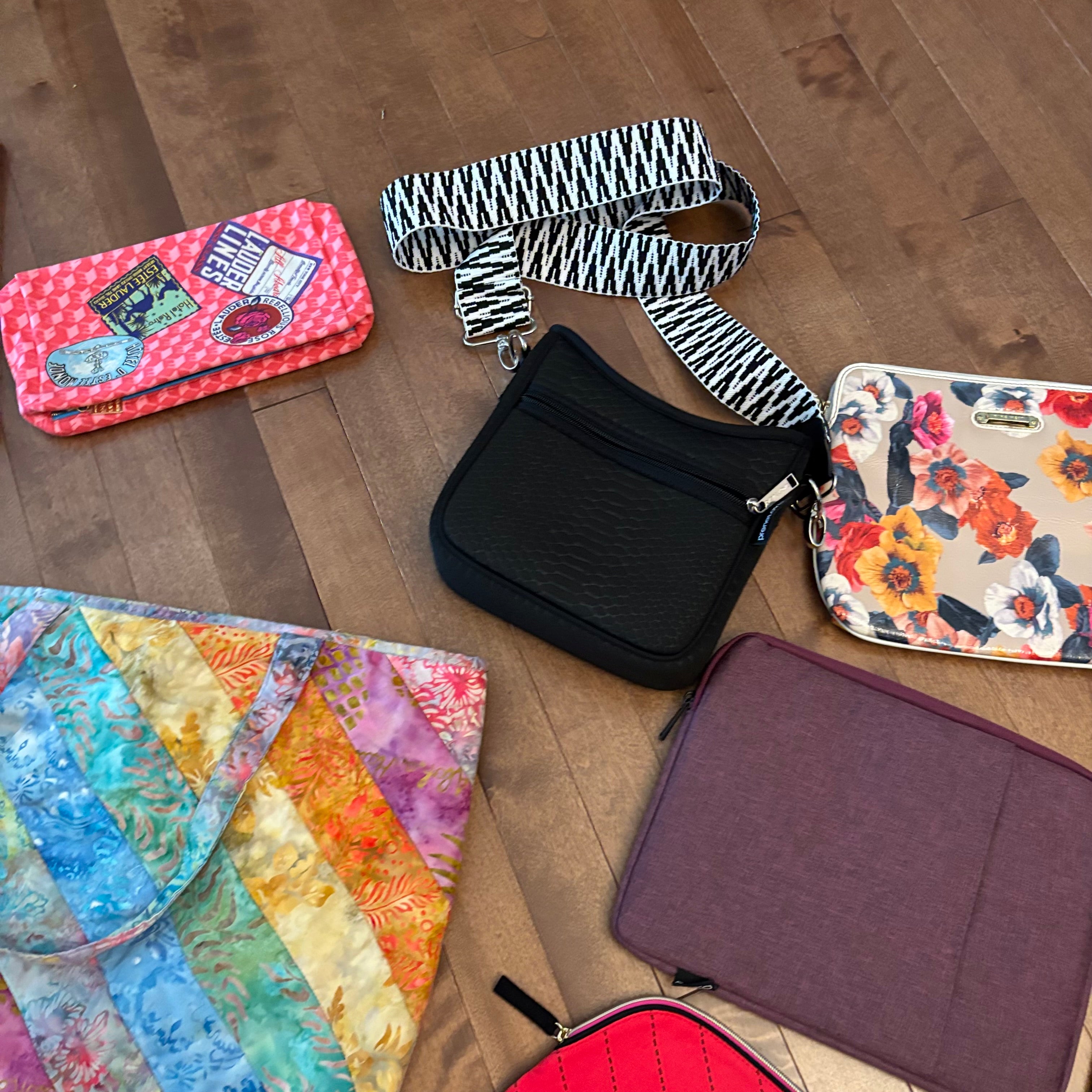 E898 Wallets, makeup bags and more grouping