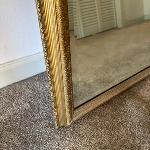 33" X 24" VINTAGE WALL MIRROR WITH CURVED FRAME - P239