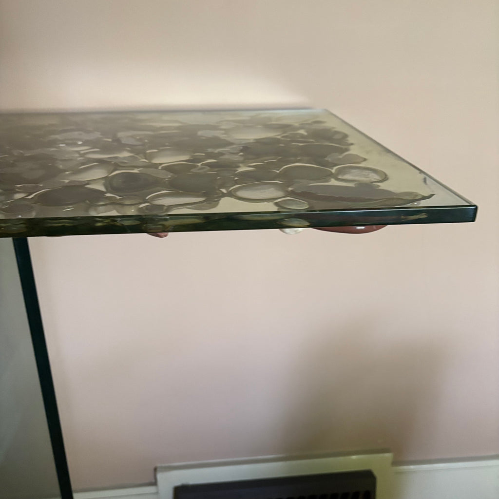 E162 Vintage glass accent table with resin rocks finish (some rocks have fallen out)