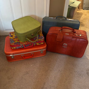5 Vintage Cases/Suitcases - R361