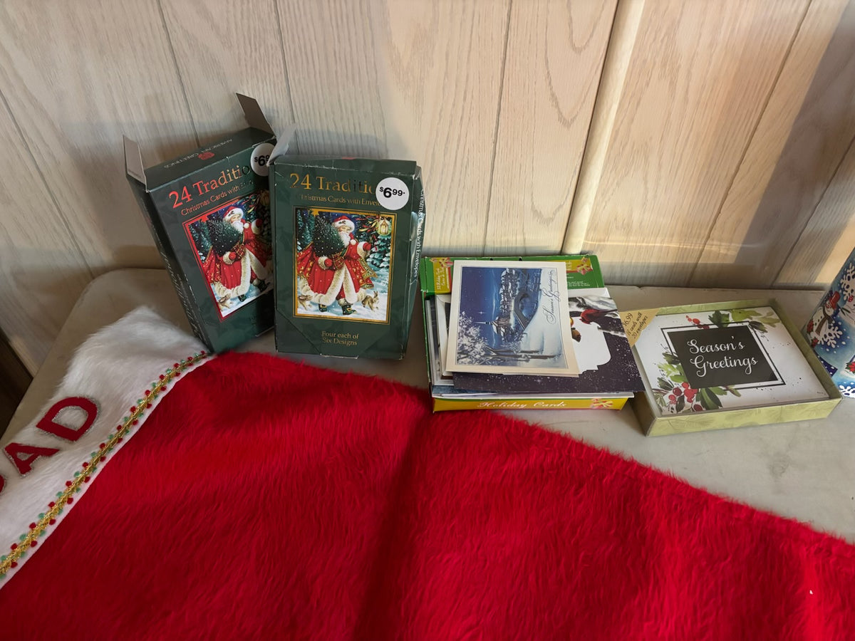 K501B Christmas grouping (Santa, Mrs clause and more)