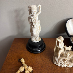 VINTAGE BONE/RESIN GROUPING (BRACELETS, PIPE AND MORE) - P344