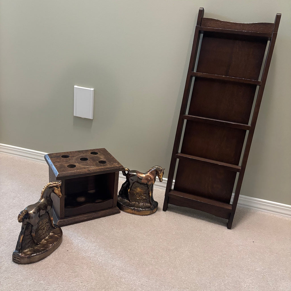 E851 Vintage Grouping (ceramic horse book ends and more)