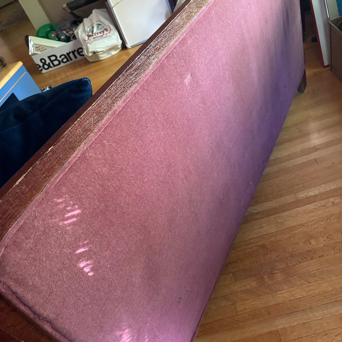 E163 Antique sofa with solid wood frame and pink velvet fabric (requires cleaning)