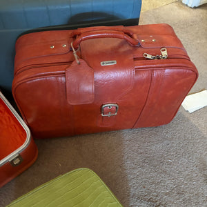 5 Vintage Cases/Suitcases - R361
