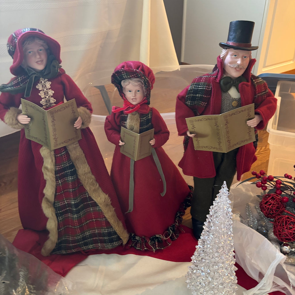 Y165 Christmas grouping (tree skirt and more)