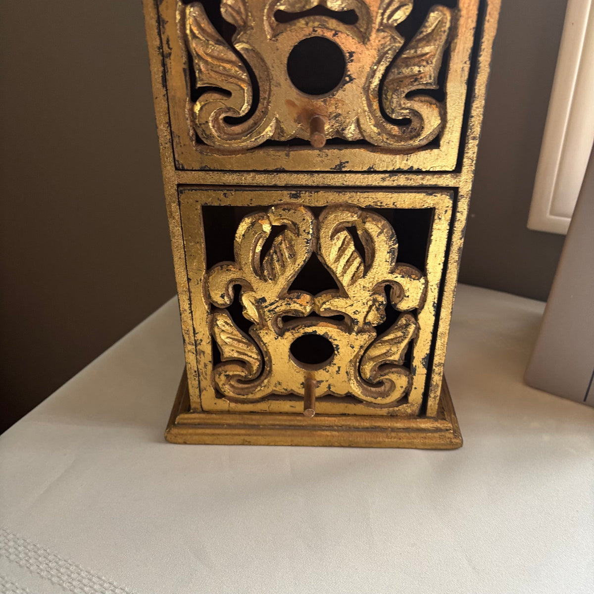 Y161 Wooden Birdhouse cabinet grouping