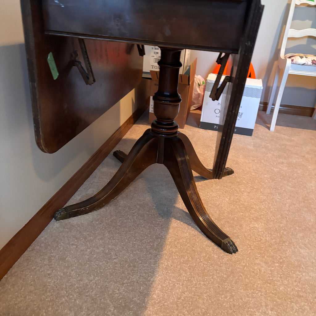 X238 Vintage Solid Wood Duncan Fyfe style Drop leaf dining table