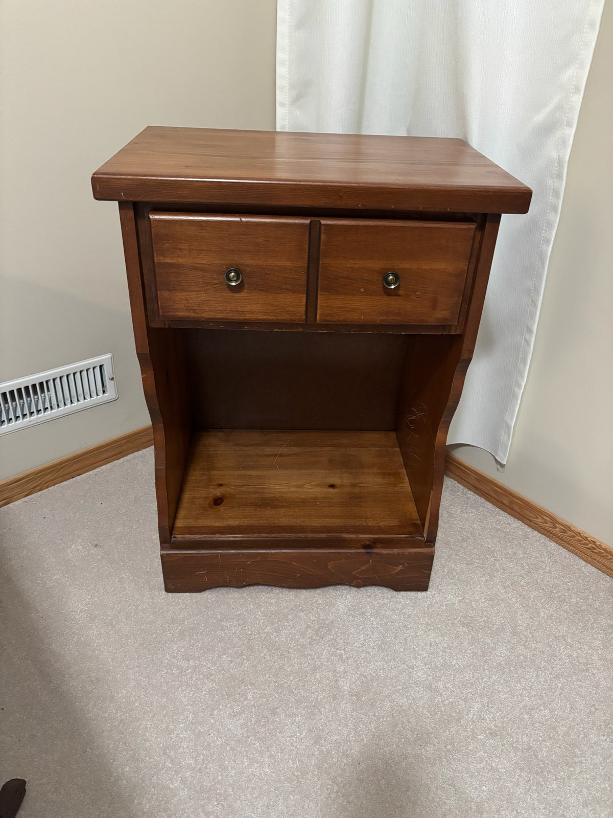Y200 Vintage night stand with single drawer (27” x 13” x 20”)
