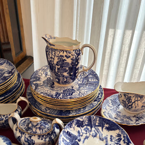 157 PIECE VINTAGE ROYAL CROWN DERBY BLUE MIKADO CHINA (IN EXCELLENT CONDITION) - P104