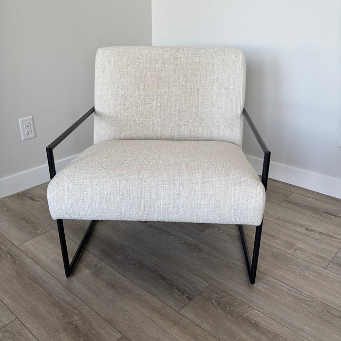 Upholstered Modern Arm Chair with Black Iron Frame - G302