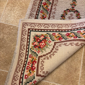 Vintage Shillcraft Wool Rug with Wooden Stool - M348