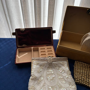 VINTAGE PURSES AND MORE GROUPING - P296