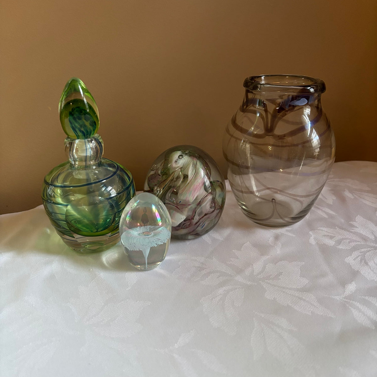 E110 Vintage art glass grouping