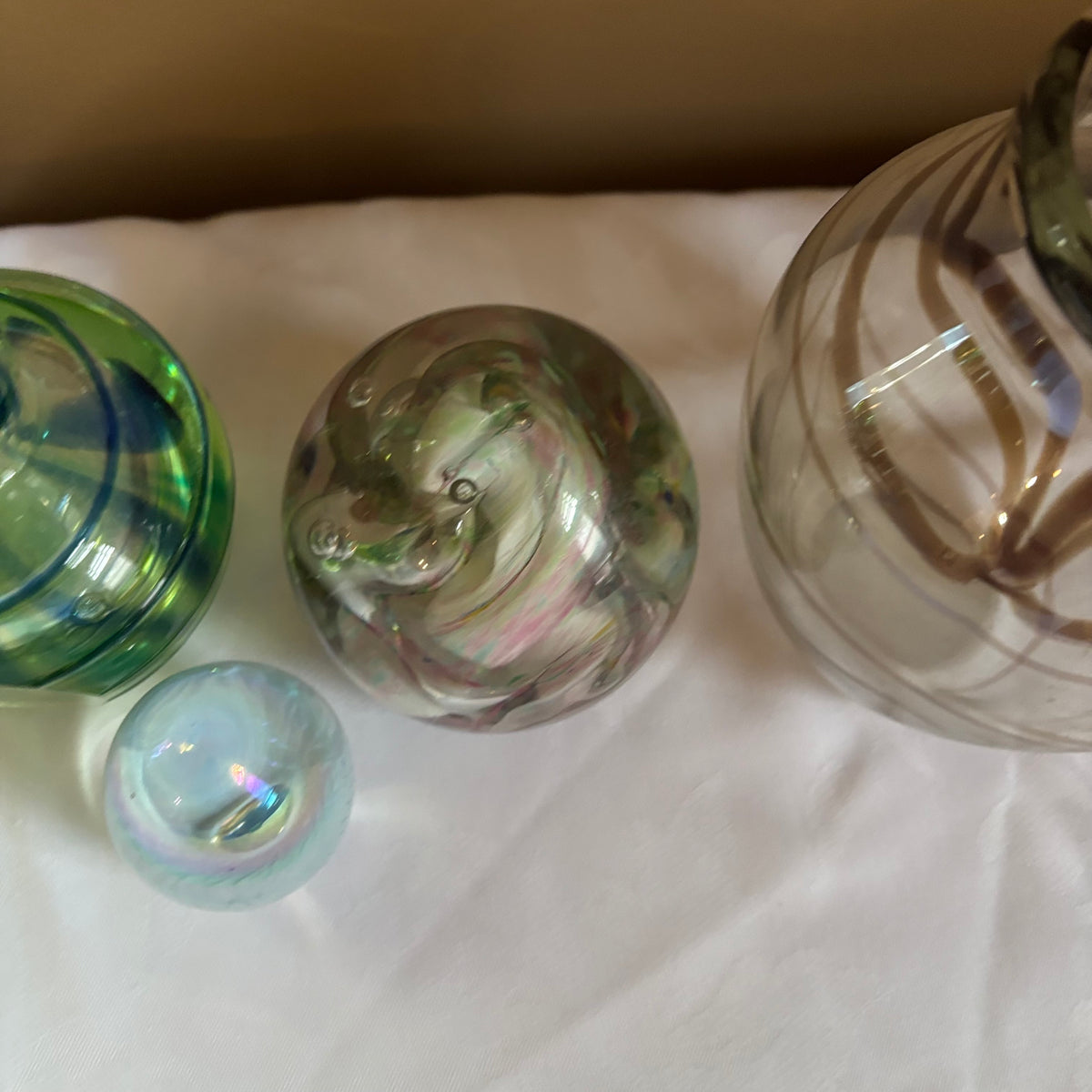 E110 Vintage art glass grouping