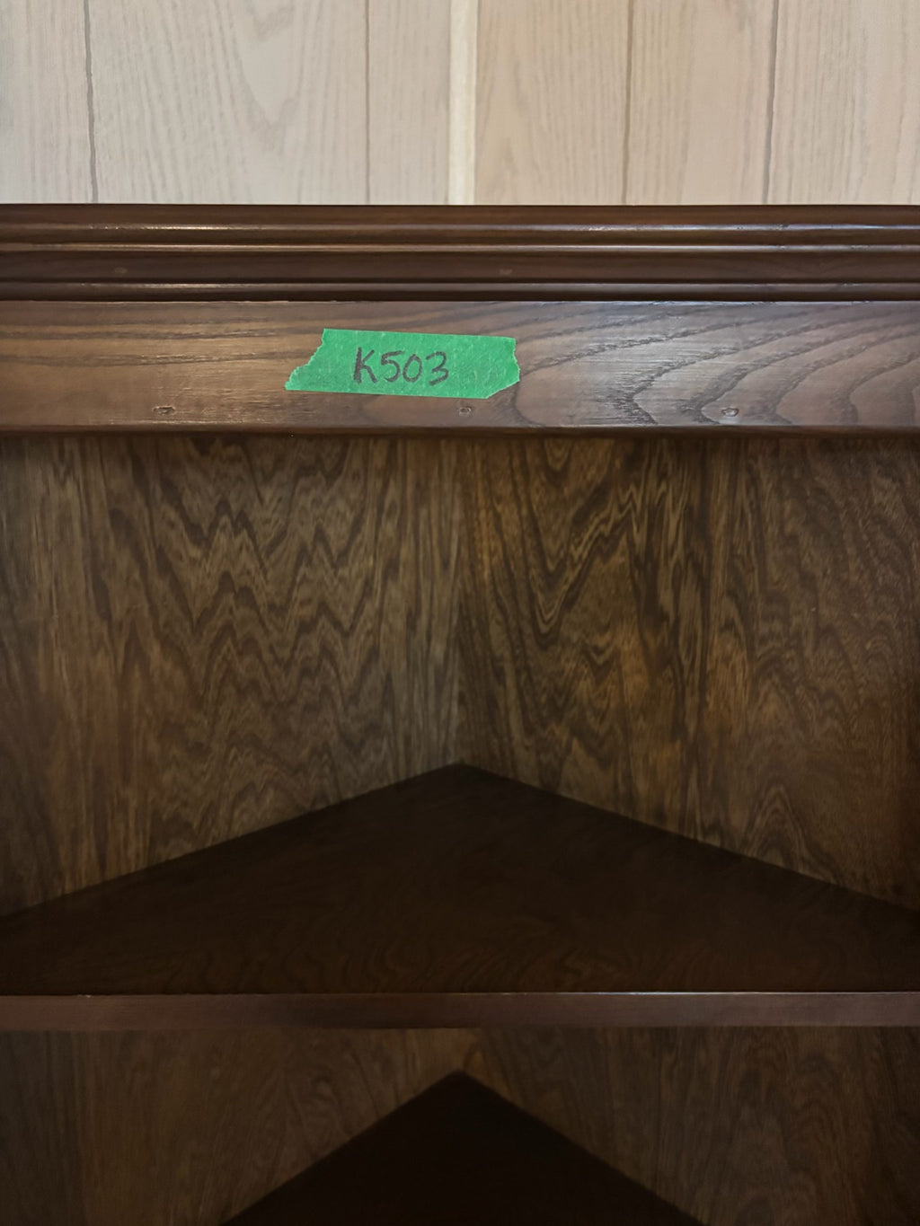 K503B Vintage solid wood corner bookshelf