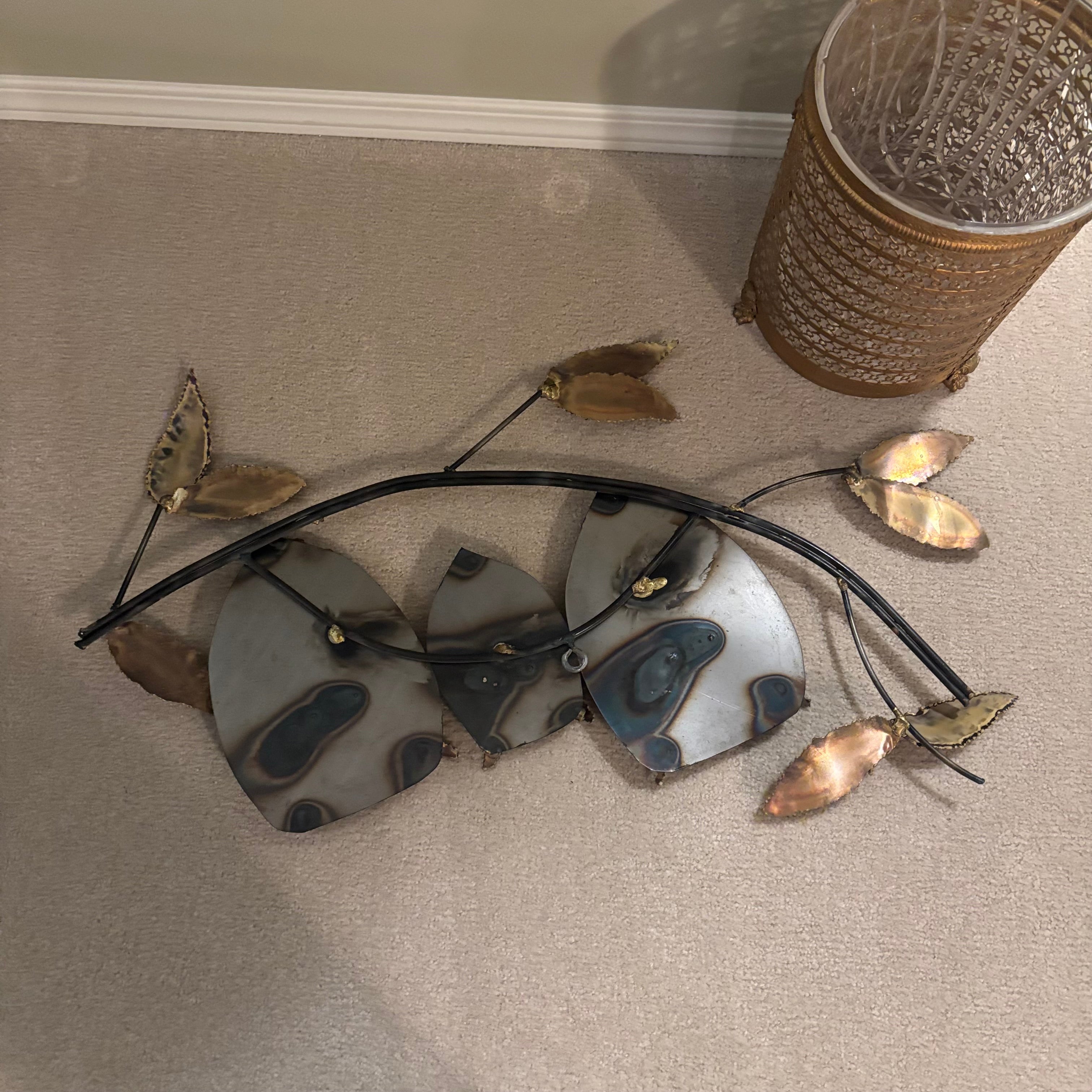 E854 Vintage metal owls wall hanging grouping