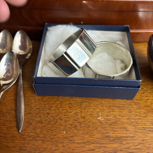 VINTAGE SILVER PLATED COMMUNITY FLATWARE WITH FLATWARE CASE AND MORE - P346