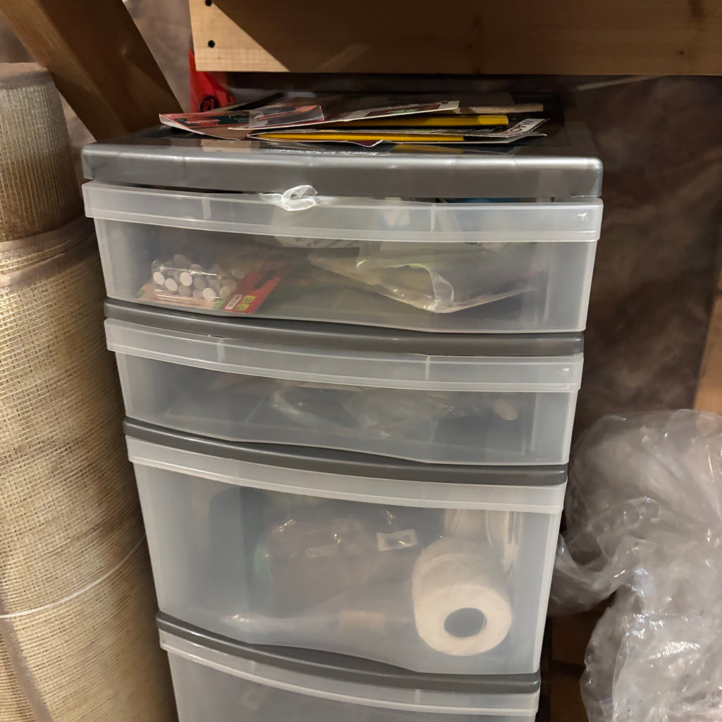 E859 Home grouping (plastic bins and more)