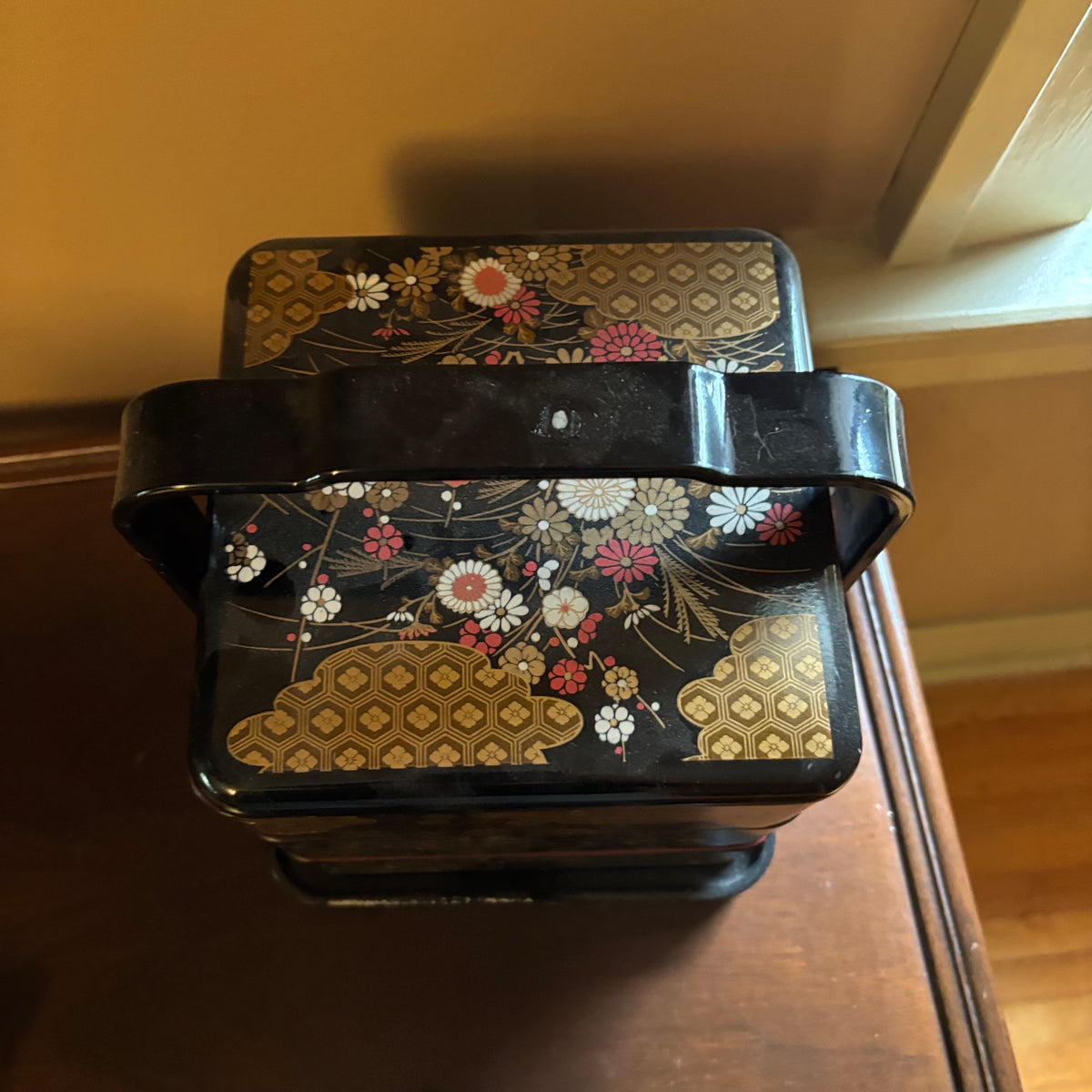 E120 Vintage Asian trinket boxes
