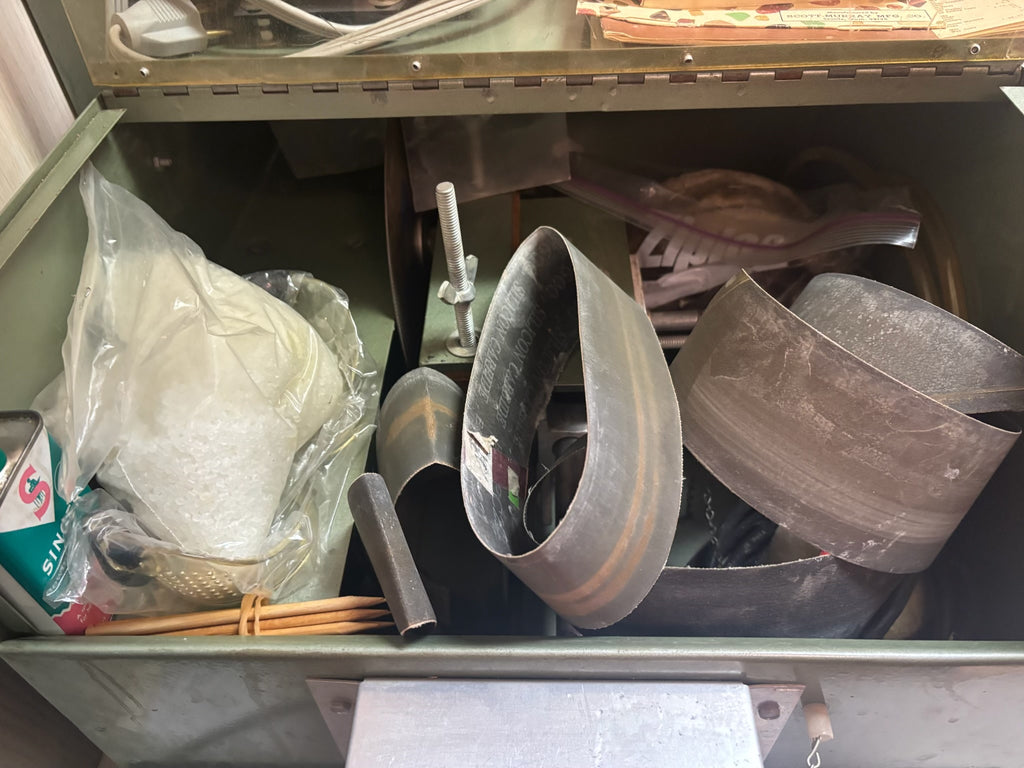 K524B Working Lapidary