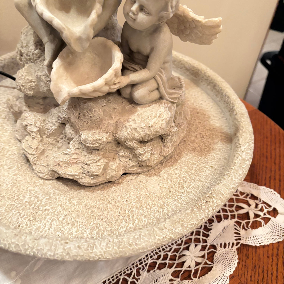 F200 14” tall Heavy resin cherub foundation grouping