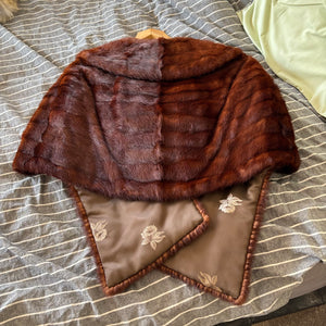 YAEGERS FURS FUR SHAWL (APPROX SIZE LARGE) - P271