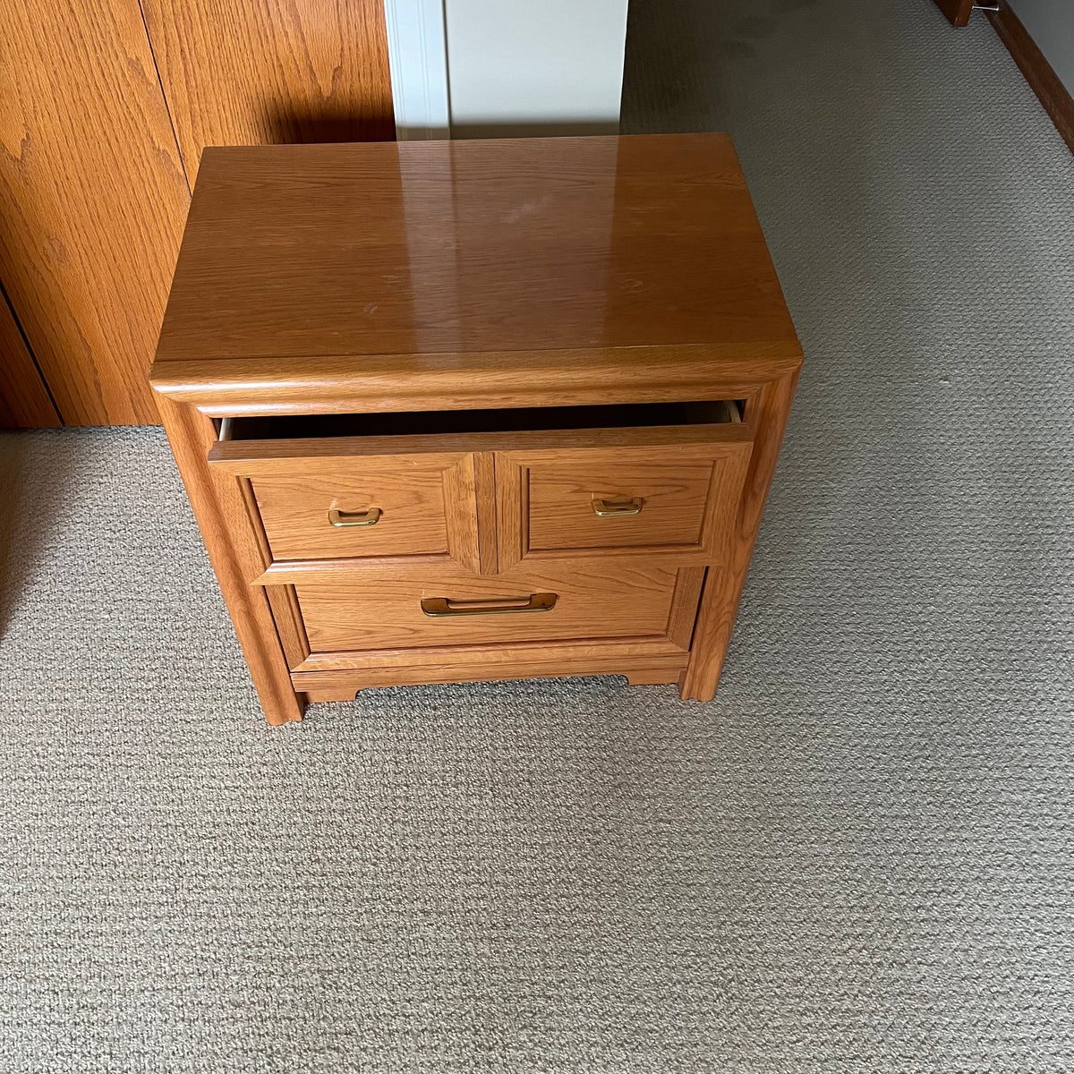 B335 Vintage Solid wood night stand (24” x 24” x 18”)
