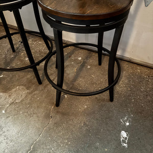 Set of 2 Countertop Height Modern Metal and Wood Bar Stools - C308